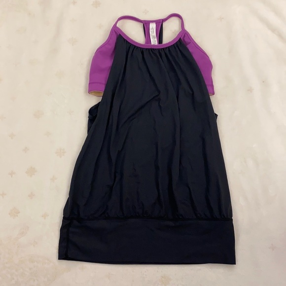 🎉 HOST PICK 🎉 Lululemon No Limits Tank Top, Size 6 - Picture 2 of 5